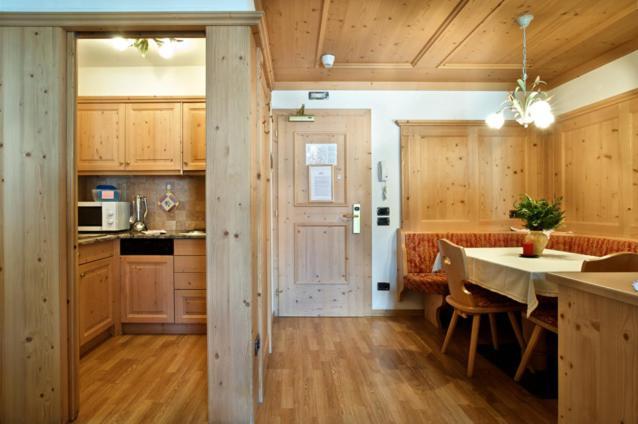 Residence Forcelles Сан-Кассіано Номер фото